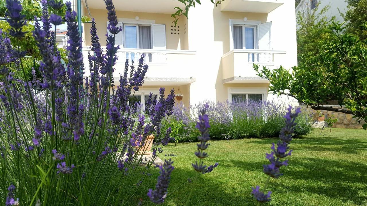 Apartments With A Parking Space Rab - 12383 Banjol Extérieur photo