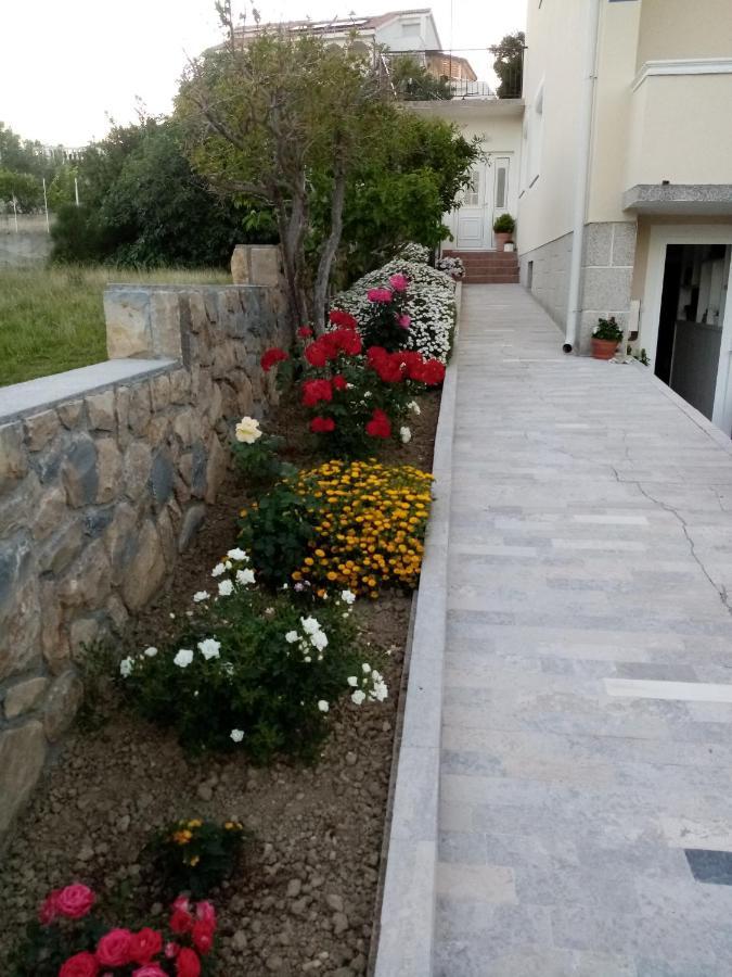 Apartments With A Parking Space Rab - 12383 Banjol Extérieur photo