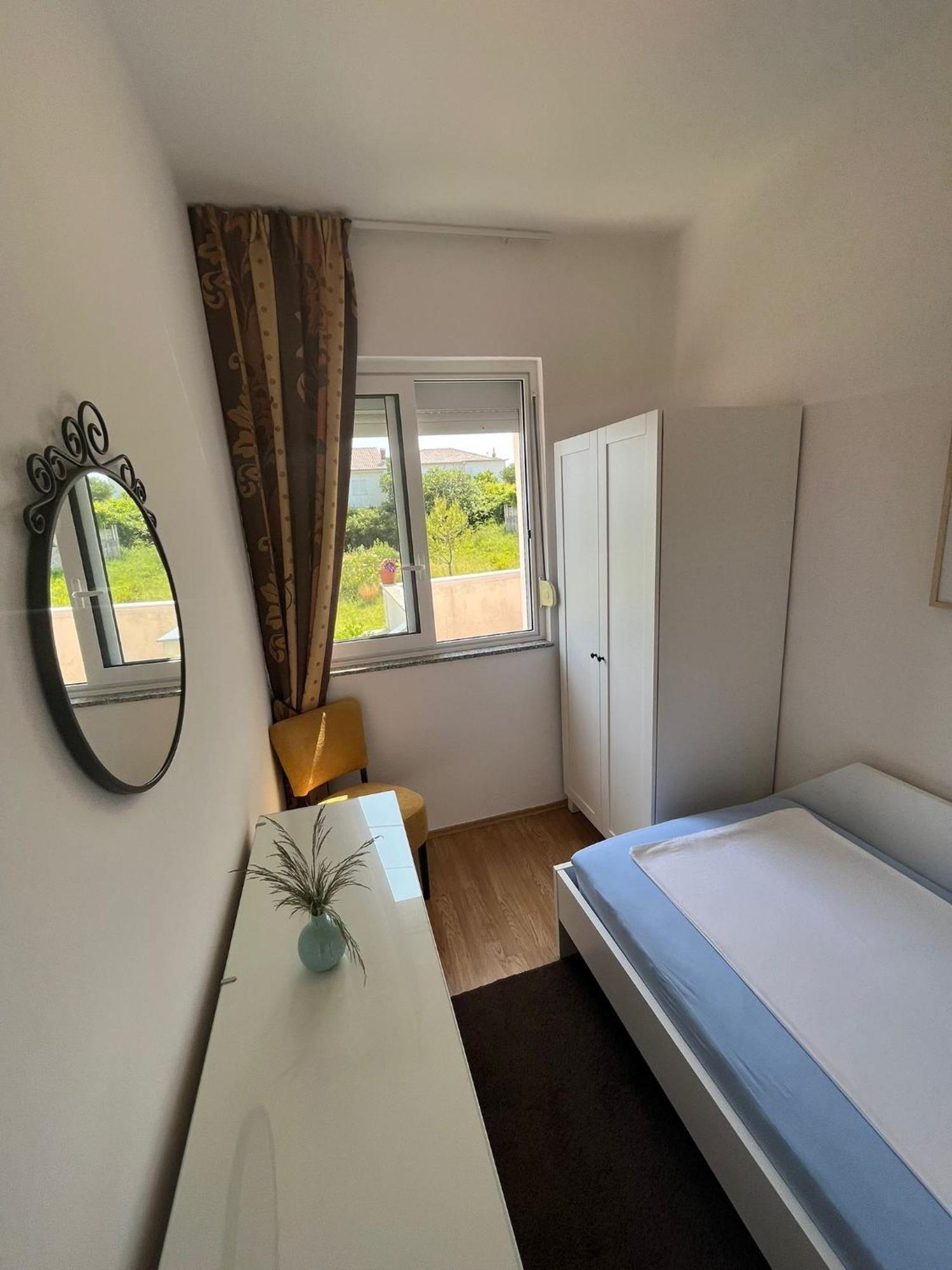 Apartments With A Parking Space Rab - 12383 Banjol Chambre photo